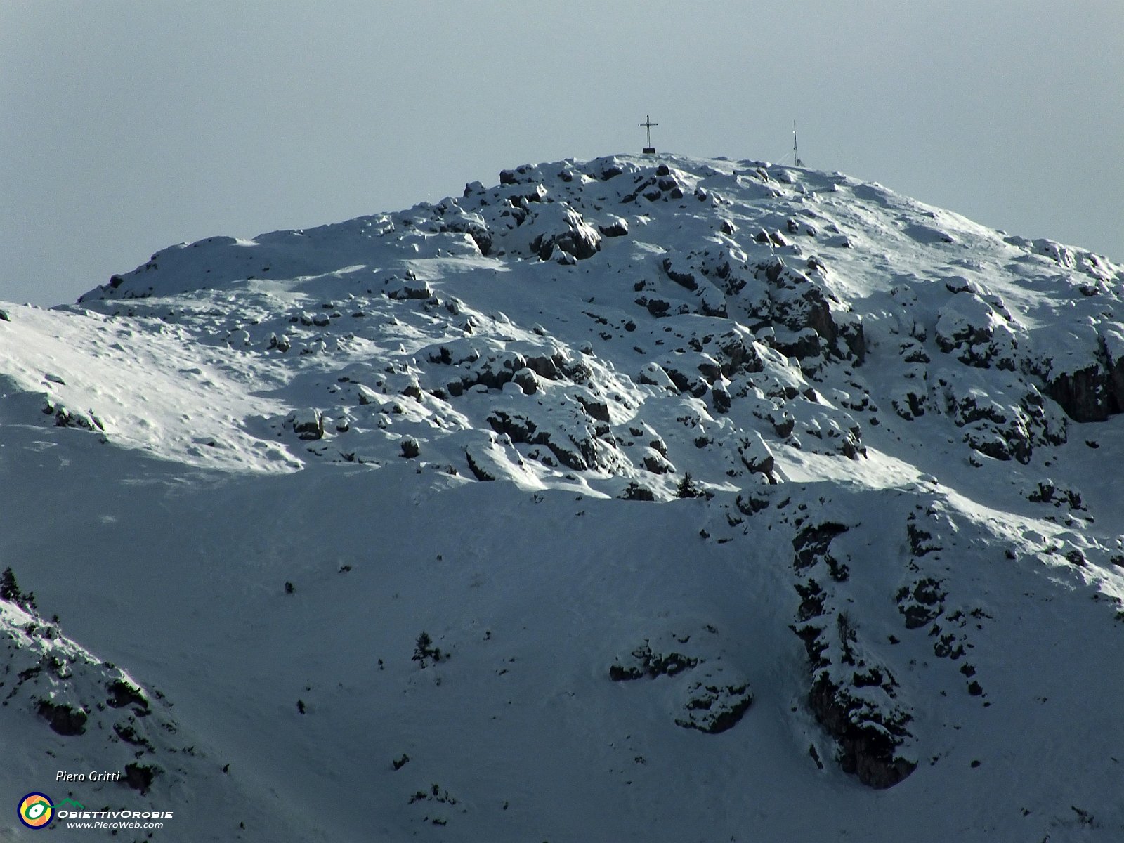 13 Zoom alla croce del Venturosa (1999 m.).JPG